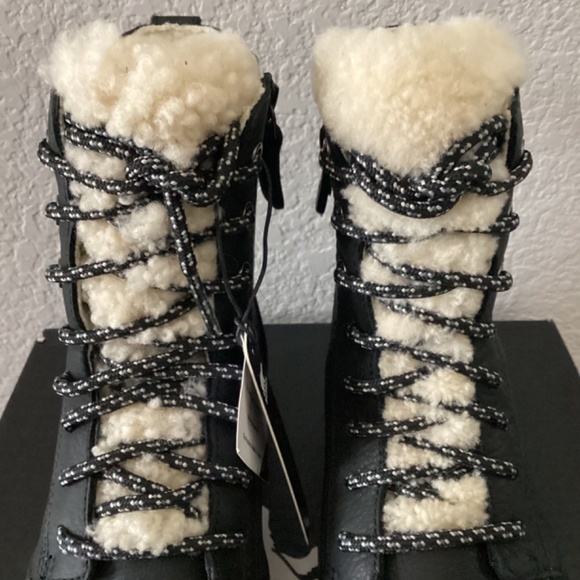 SOREL Emelie Genuine Shearling Short Lace-Up Boot (Women), size 8 - Picture 5 of 9